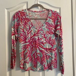 Lilly Pulitzer long sleeve v-neck cotton shirt